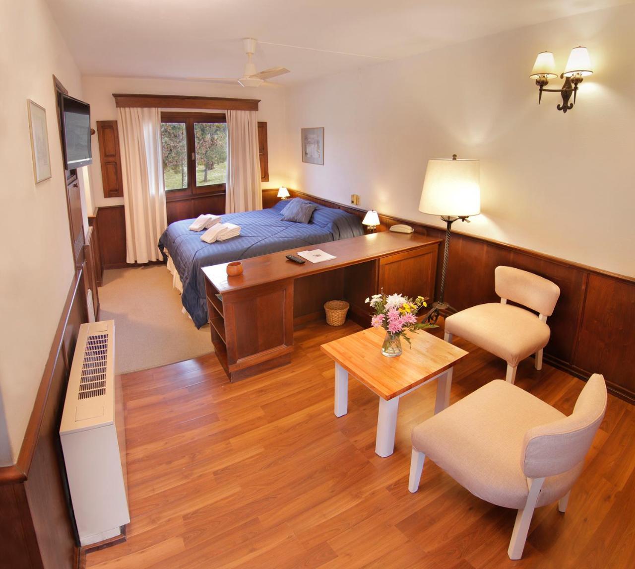Bremen & Hotel Villa General Belgrano